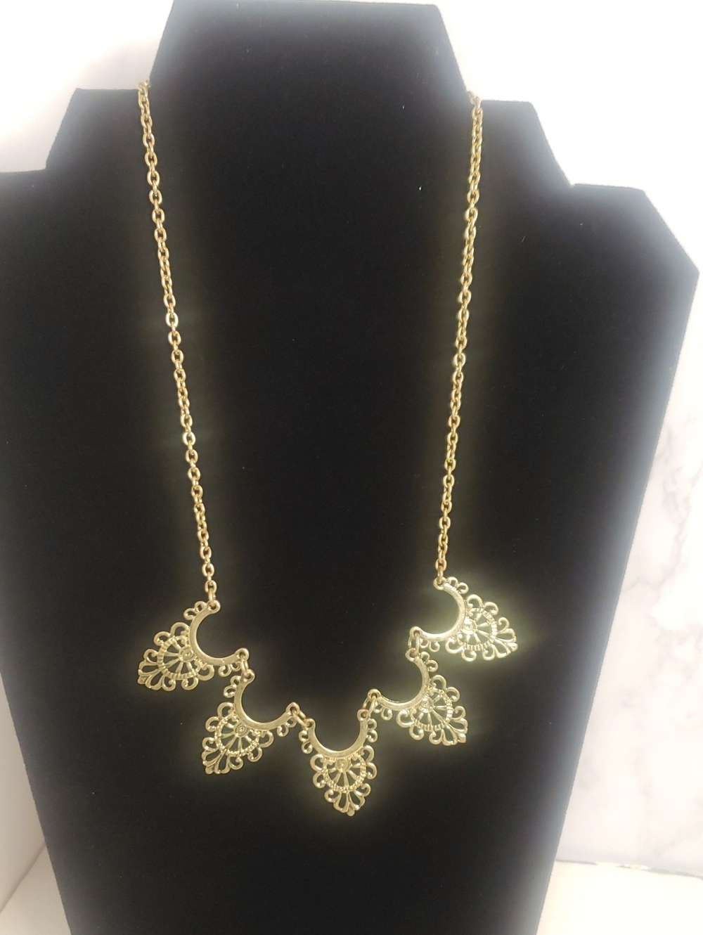 Plunder Gold Filigree Fan Bib Necklace, NWOT